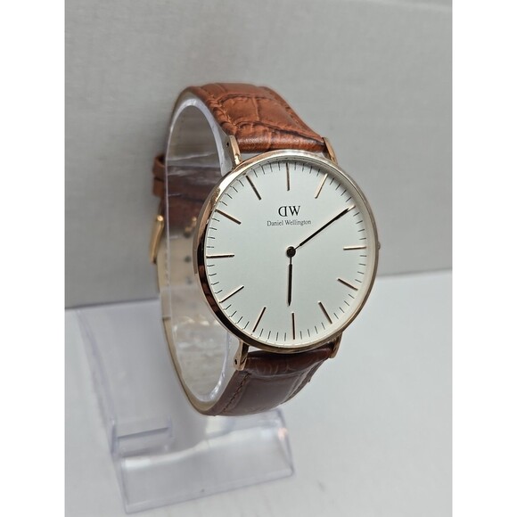 Daniel Wellington Classic 41mm Rose Gold Leather Quartz Watch New Battery Slim - Picture 3 of 13